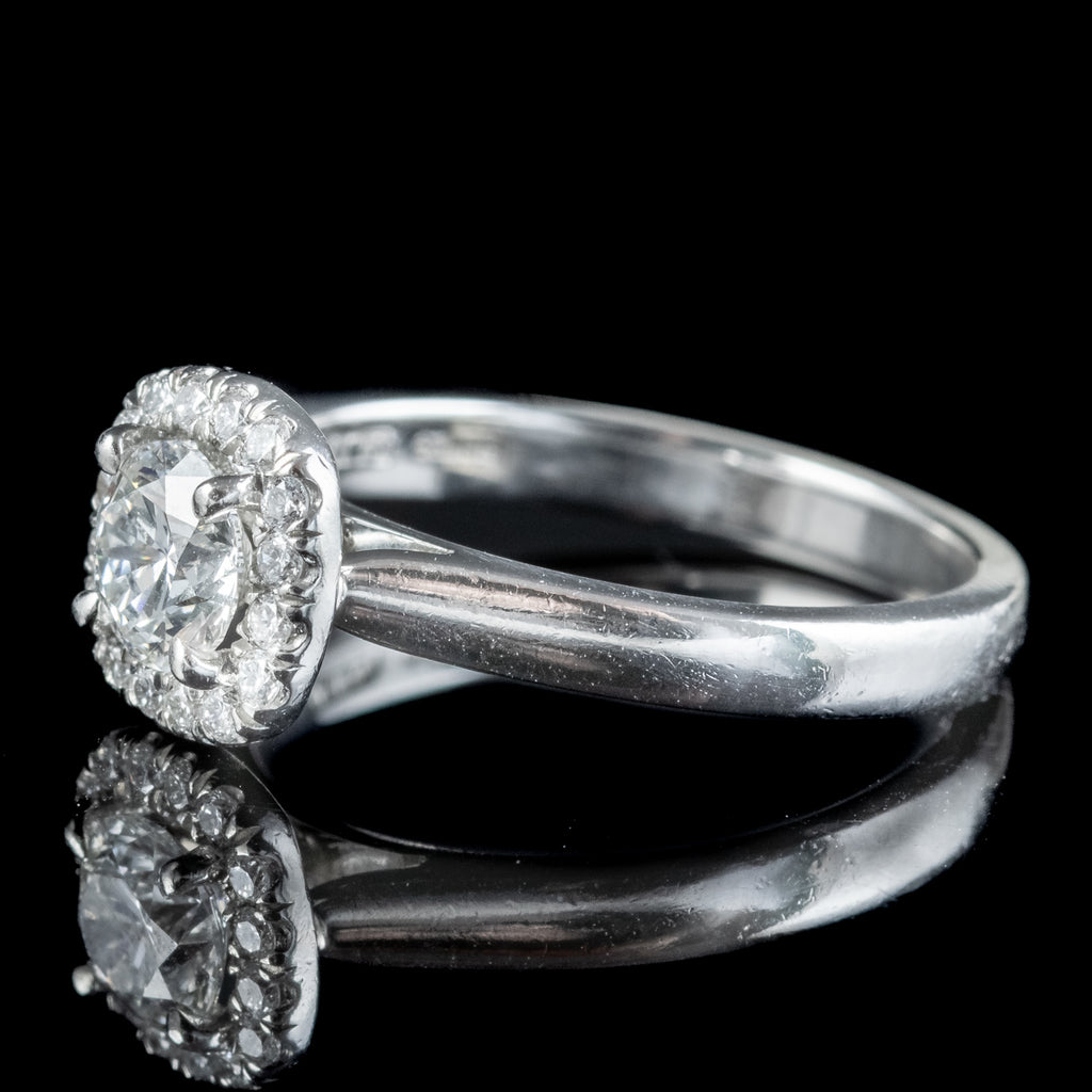 Diamond Cluster Ring 0.80ct Vs1-D Colour Diamond With Cert