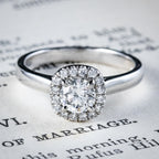 Diamond Cluster Ring 0.80ct Vs1-D Colour Diamond With Cert
