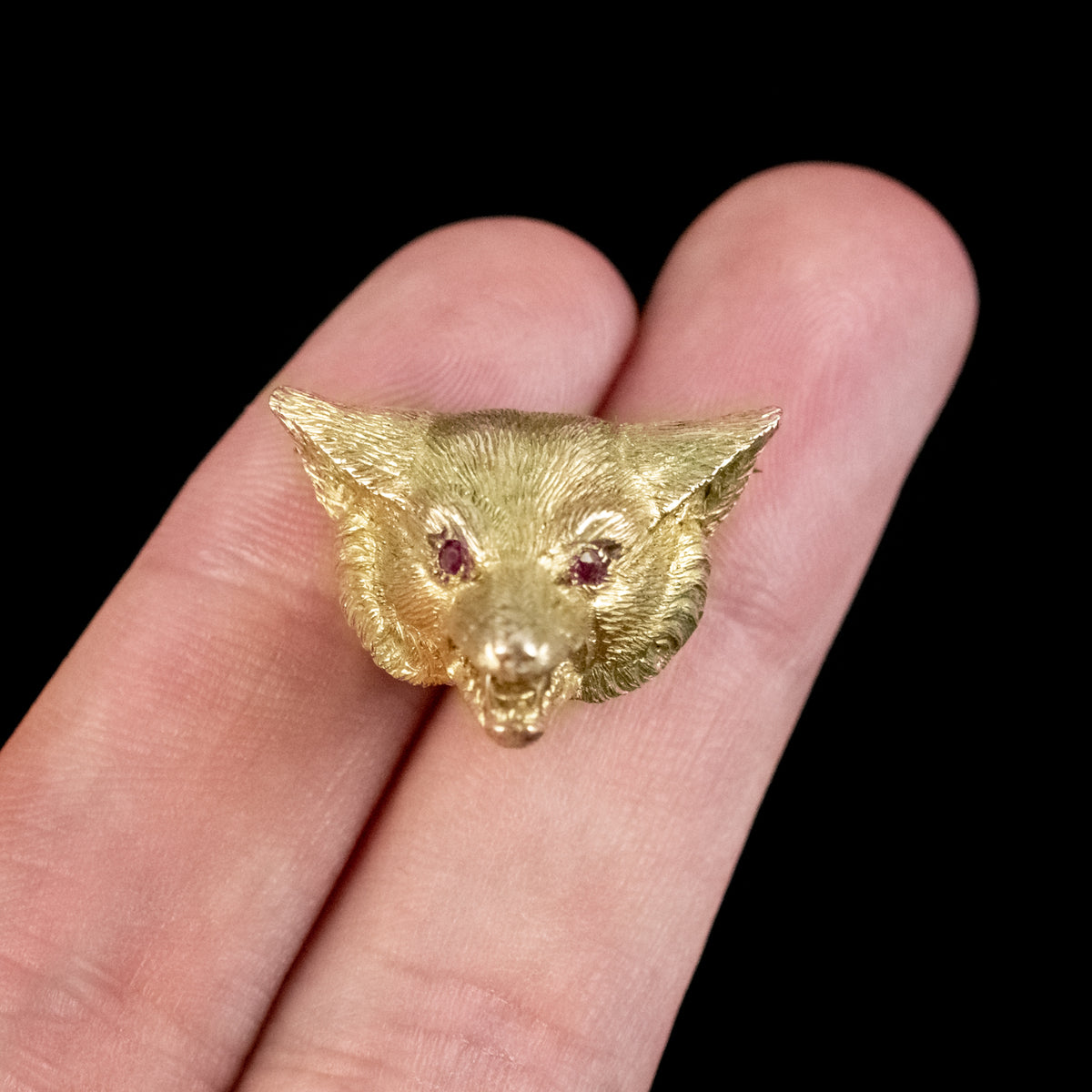 Victorian Style Fox Brooch 9ct Gold Ruby Eyes Dated 1987