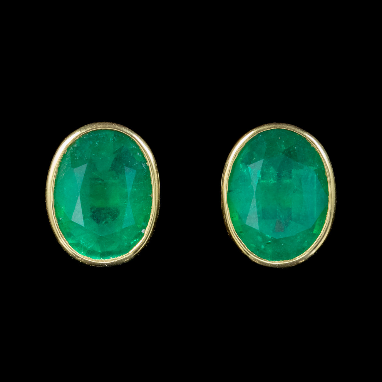Vintage Natural Emerald Stud Earrings 18ct Gold 3.2ct Of Emerald With Cert Secondary image