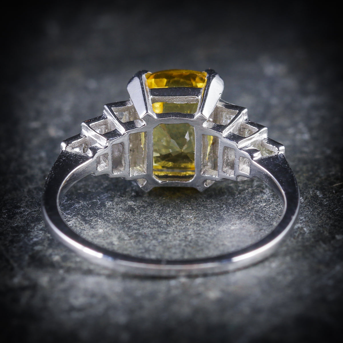 YELLOW SAPPHIRE DIAMOND RING PLATINUM 2.85CT YELLOW SAPPHIRE BACK
