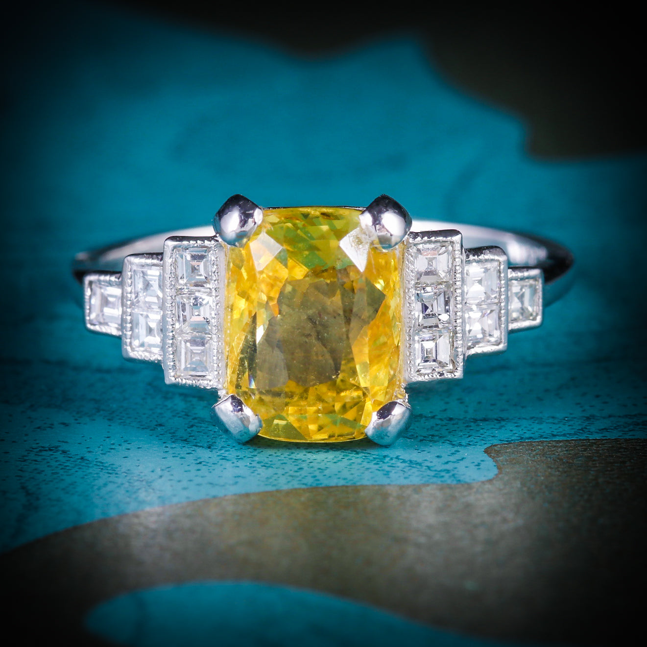 YELLOW SAPPHIRE DIAMOND RING PLATINUM 2.85CT YELLOW SAPPHIRE COVER Main image